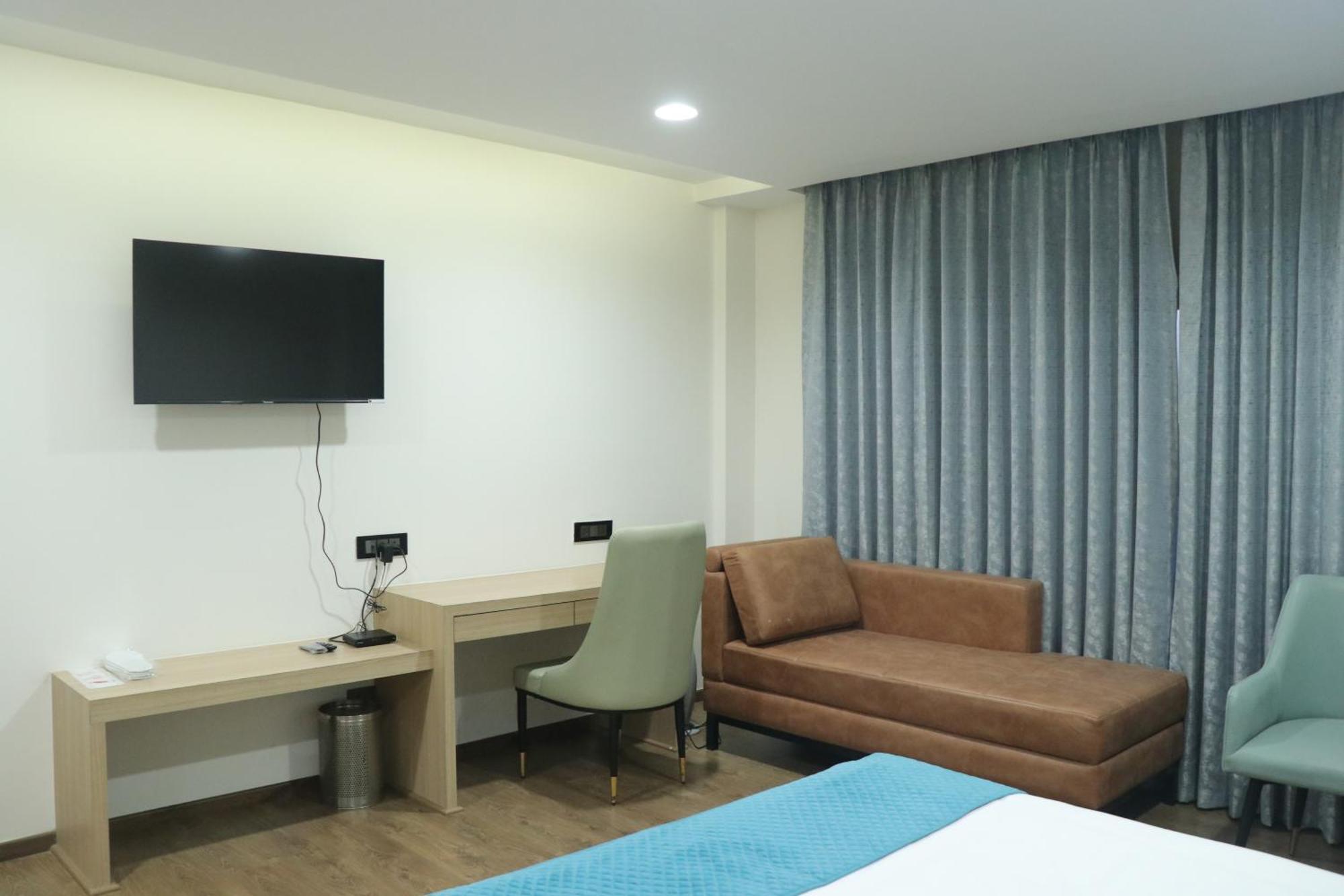 Pt Moolraj Residency Hotel Una  Exterior photo