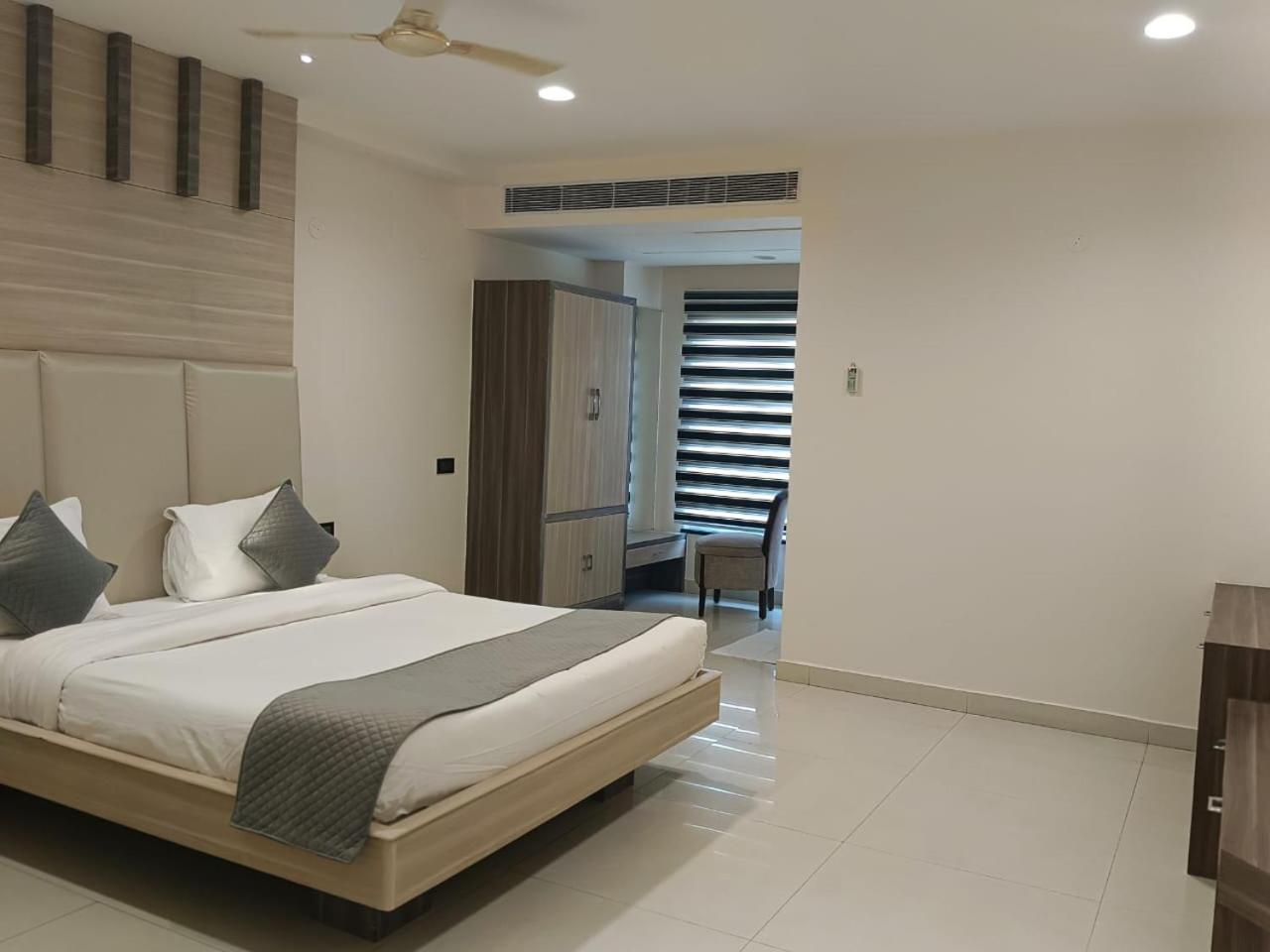 Pt Moolraj Residency Hotel Una  Exterior photo